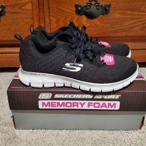 Brand New Sketchers Size 7 Shoes